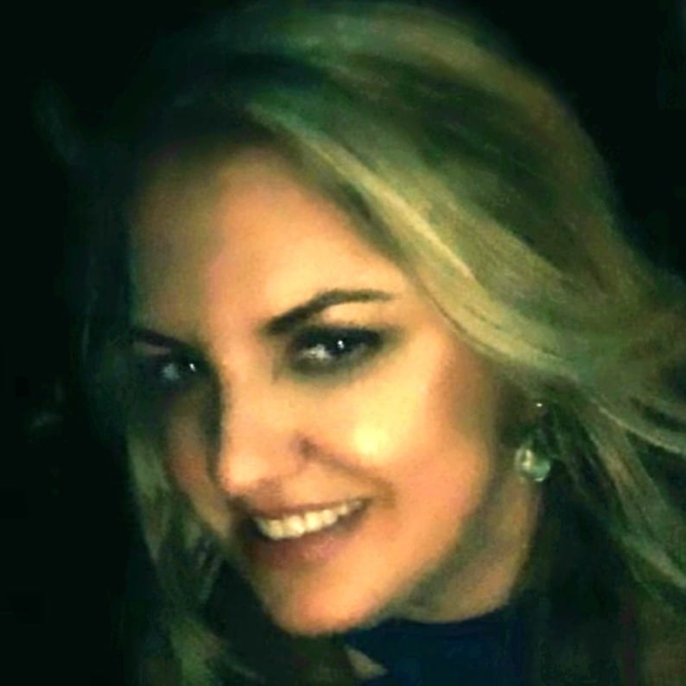 Meet your Posher, Adrianna